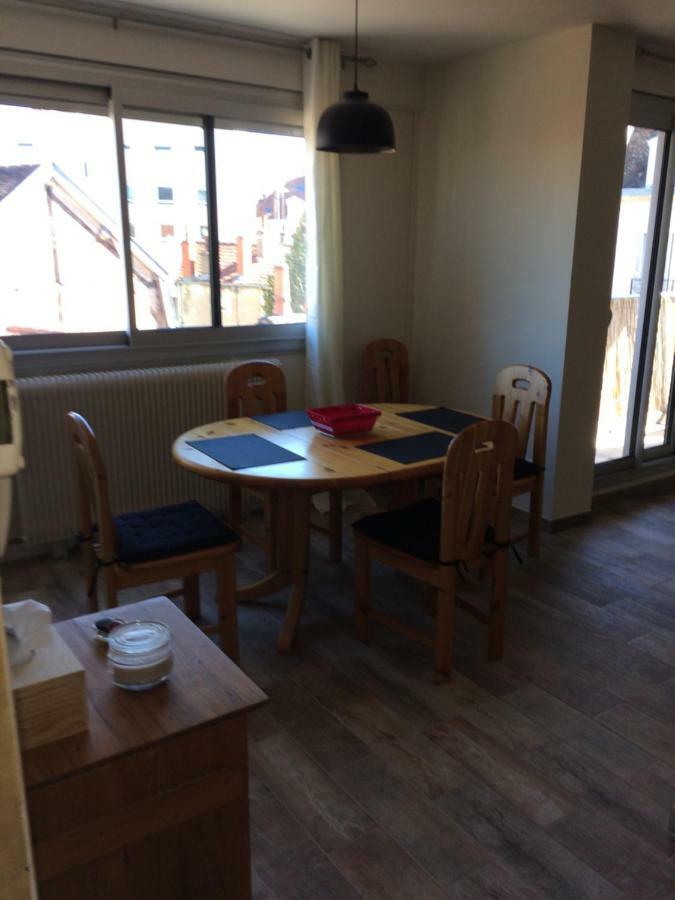 Meuble De Tourisme Au Troubadour, Vaste T2 Proximite Republique Avec Garage Appartement *