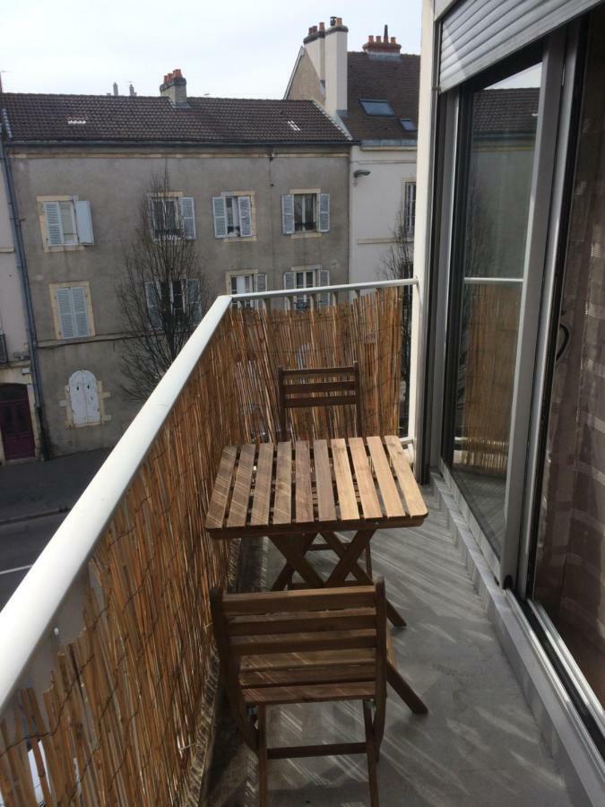 Meuble De Tourisme Au Troubadour, Vaste T2 Proximite Republique Avec Garage *
